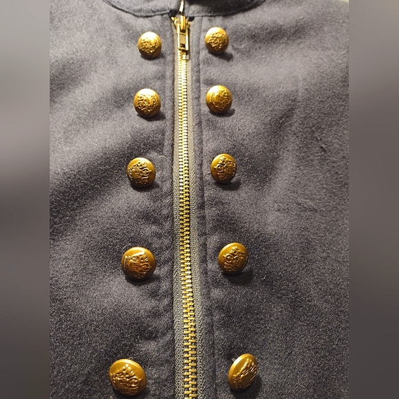 Women's Jacket - Picture 2 of 6